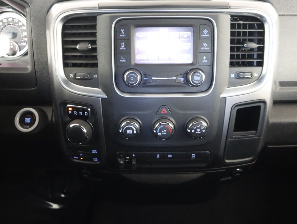 2021 Ram 1500 Classic SLT 4x4 Quad Cab Warlock w/Tech Pkg Maumee OH