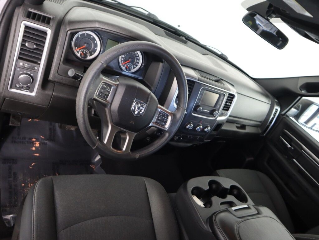 2021 Ram 1500 Classic SLT 4x4 Quad Cab Warlock w/Tech Pkg Maumee OH