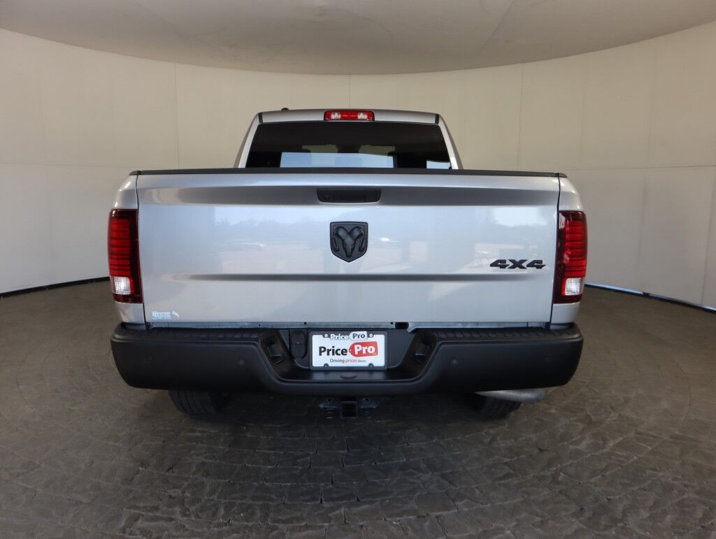 2021 Ram 1500 Classic SLT 4x4 Quad Cab Warlock w/Tech Pkg Maumee OH
