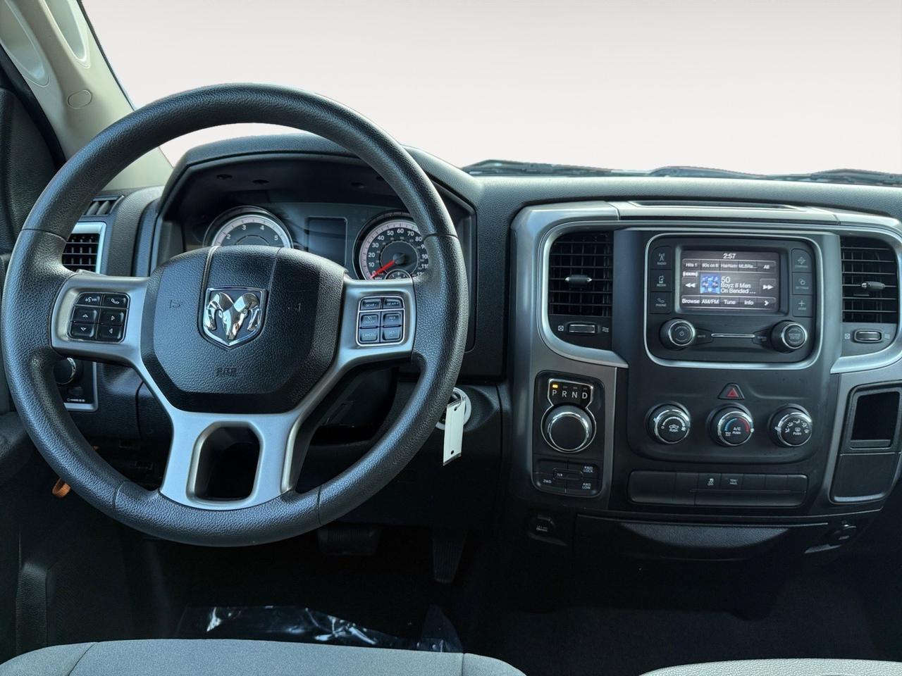 2021 Ram 1500 Classic SLT, BACKUP CAMERA, POWER AND HEATED MIRRORS, BLUETOOTH, 4X4, LIFT KIT, BED LINER, TOW PACKAGE, KEYLESS ENTRY, CLEAN CARFAX, TRUCKS THIS CLEAN DONT LAST LONG!