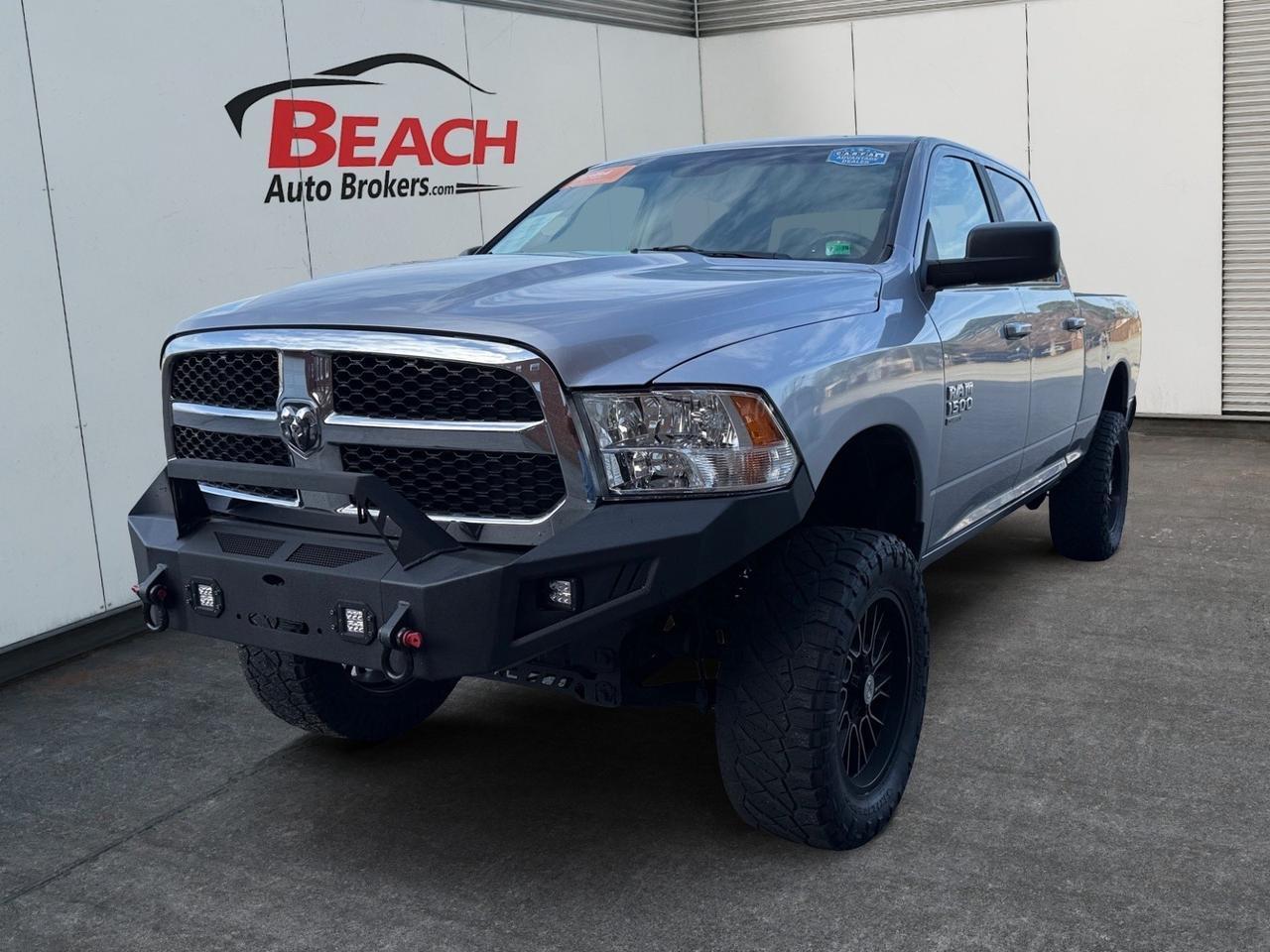 2021 Ram 1500 Classic SLT, BACKUP CAMERA, POWER AND HEATED MIRRORS, BLUETOOTH, 4X4, LIFT KIT, BED LINER, TOW PACKAGE, KEYLESS ENTRY, CLEAN CARFAX, TRUCKS THIS CLEAN DONT LAST LONG!