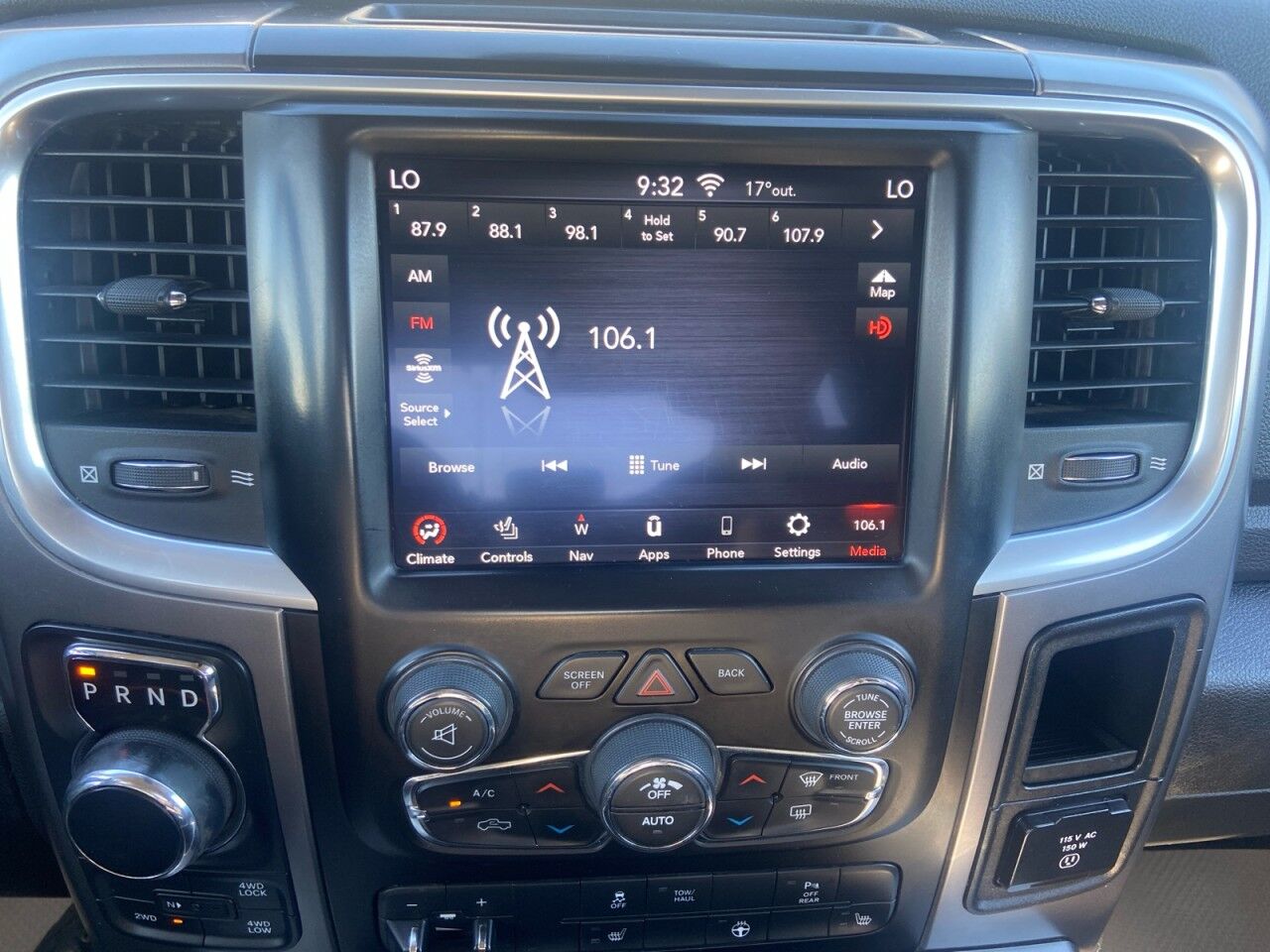 2021 Ram 1500 Classic SLT High Level AB