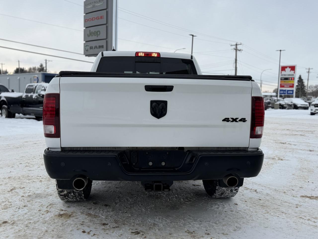 2021 Ram 1500 Classic Warlock Crew Cab 4x4 | HEMI V8 | Front Bench | Sport Hood | NAV Redwater AB
