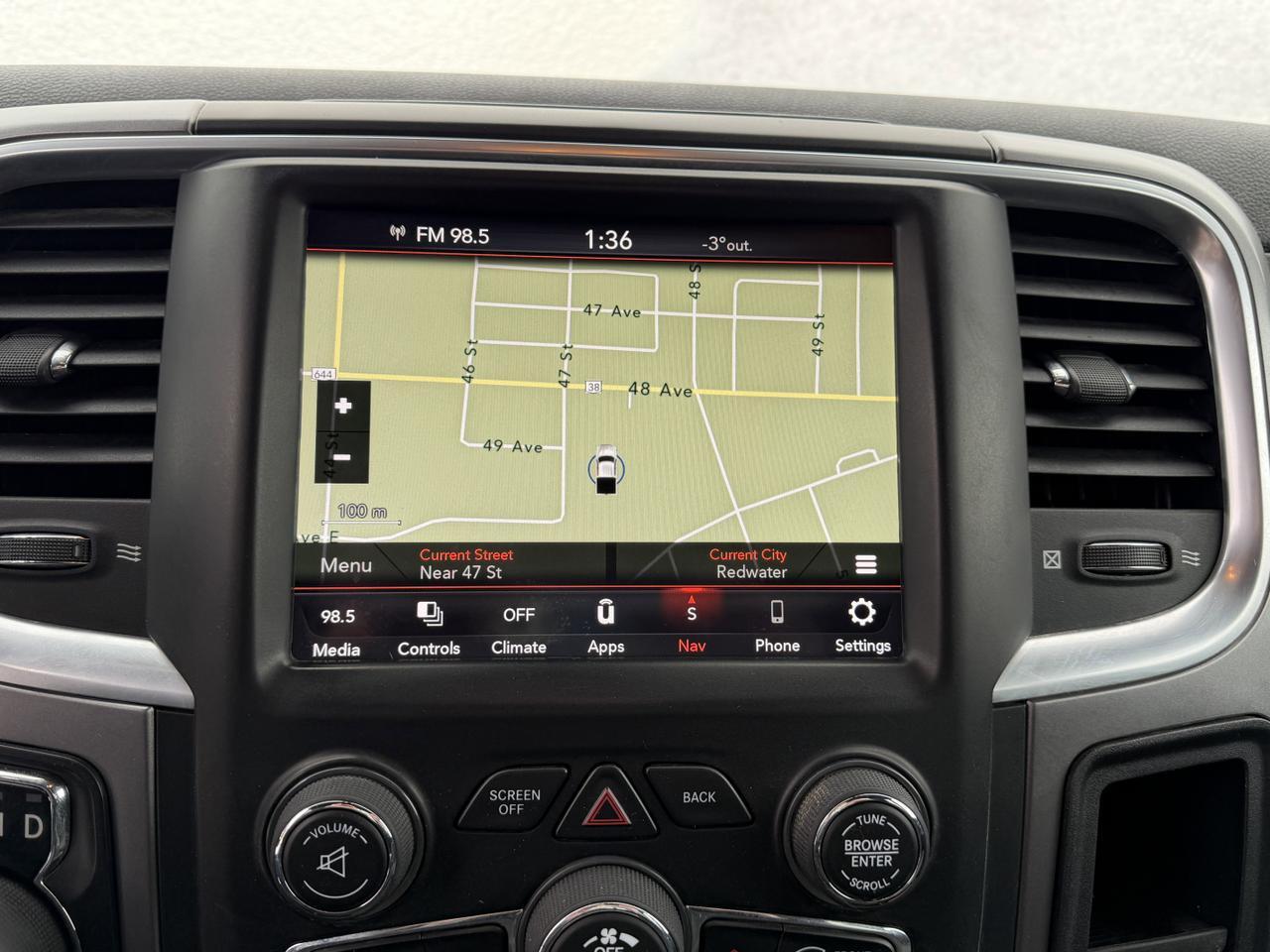 2021 Ram 1500 Classic Warlock Crew Cab 4x4 | HEMI V8 | Front Bench | Sport Hood | NAV Redwater AB