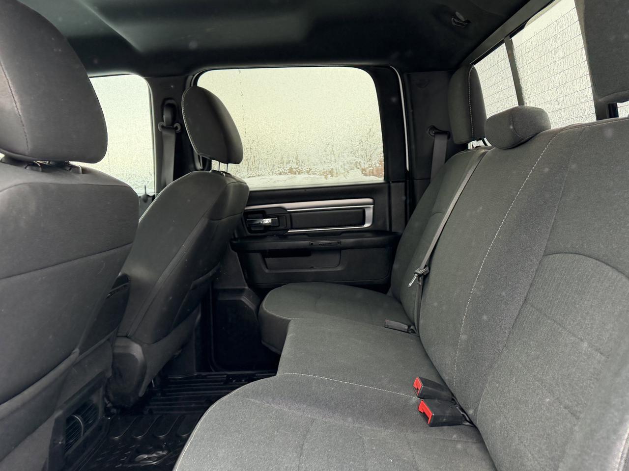 2021 Ram 1500 Classic Warlock Crew Cab 4x4 | HEMI V8 | Front Bench | Sport Hood | NAV Redwater AB