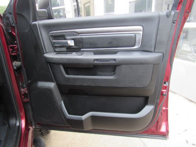 2021 Ram 1500 Classic Warlock Quad Cab 4x2 6&apos;4 Box Plano TX