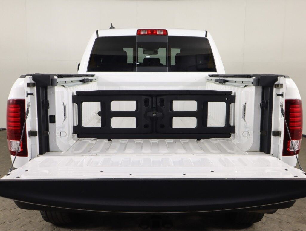 2021 Ram 1500 Classic Warlock Quad Cab 6&apos;4 Box w/Nav/RamBox Maumee OH