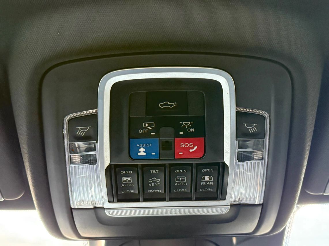 2021 Ram 1500 Crew Cab Laramie Pickup 4D 5 1/2 ft Cincinnati OH