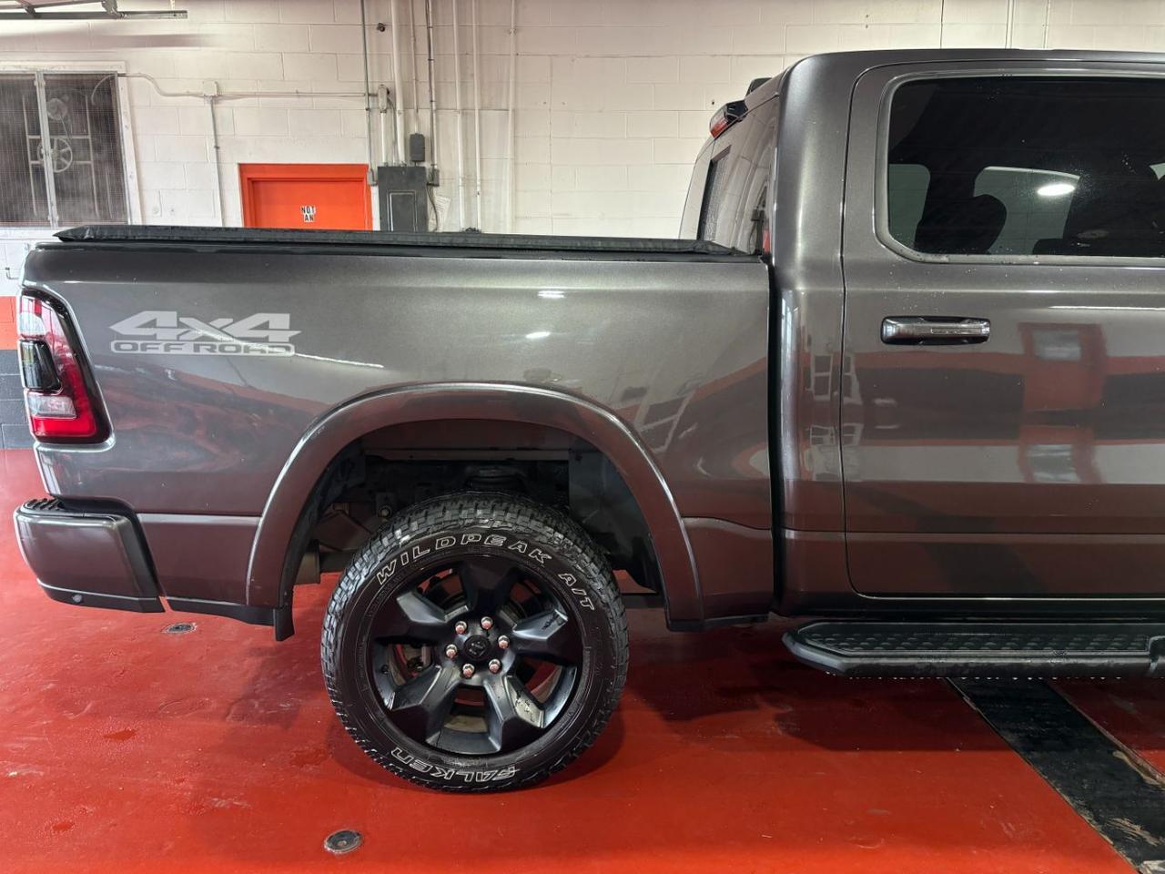 2021 Ram 1500 Laramie Crew Cab 4x4 5&apos;7 Box Franklin OH