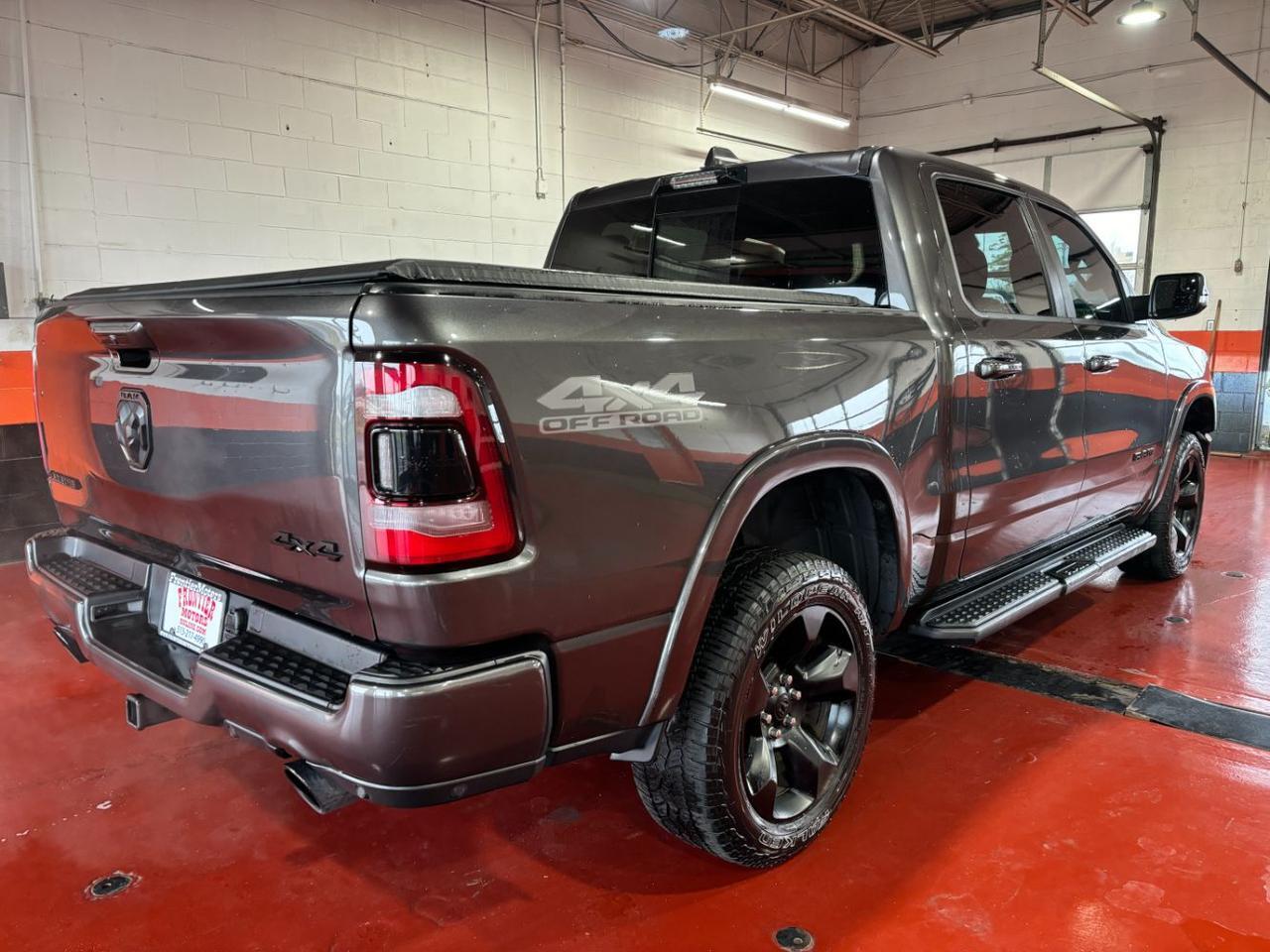 2021 Ram 1500 Laramie Crew Cab 4x4 5&apos;7 Box Franklin OH