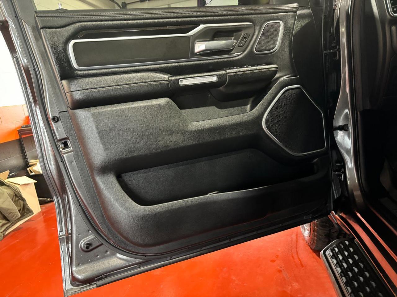 2021 Ram 1500 Laramie Crew Cab 4x4 5&apos;7 Box Franklin OH