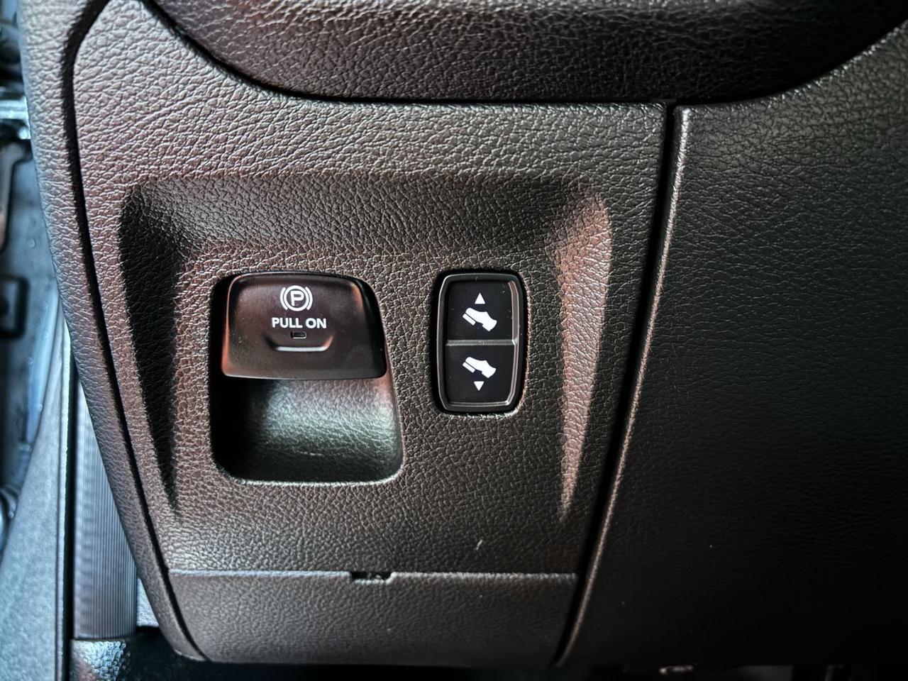 2021 Ram 1500 Laramie Crew Cab 4x4 5&apos;7 Box Franklin OH