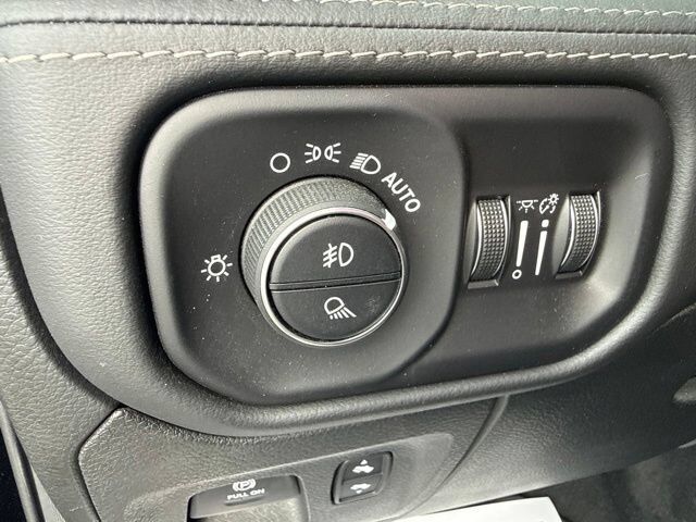 2021 Ram 1500 Limited Crew Cab 4x4 5'7" Box Carbondale IL