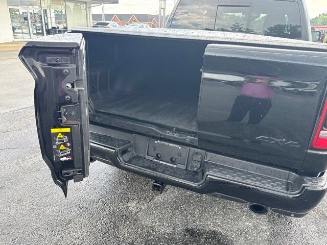 2021 Ram 1500 Limited Crew Cab 4x4 5'7" Box Carbondale IL