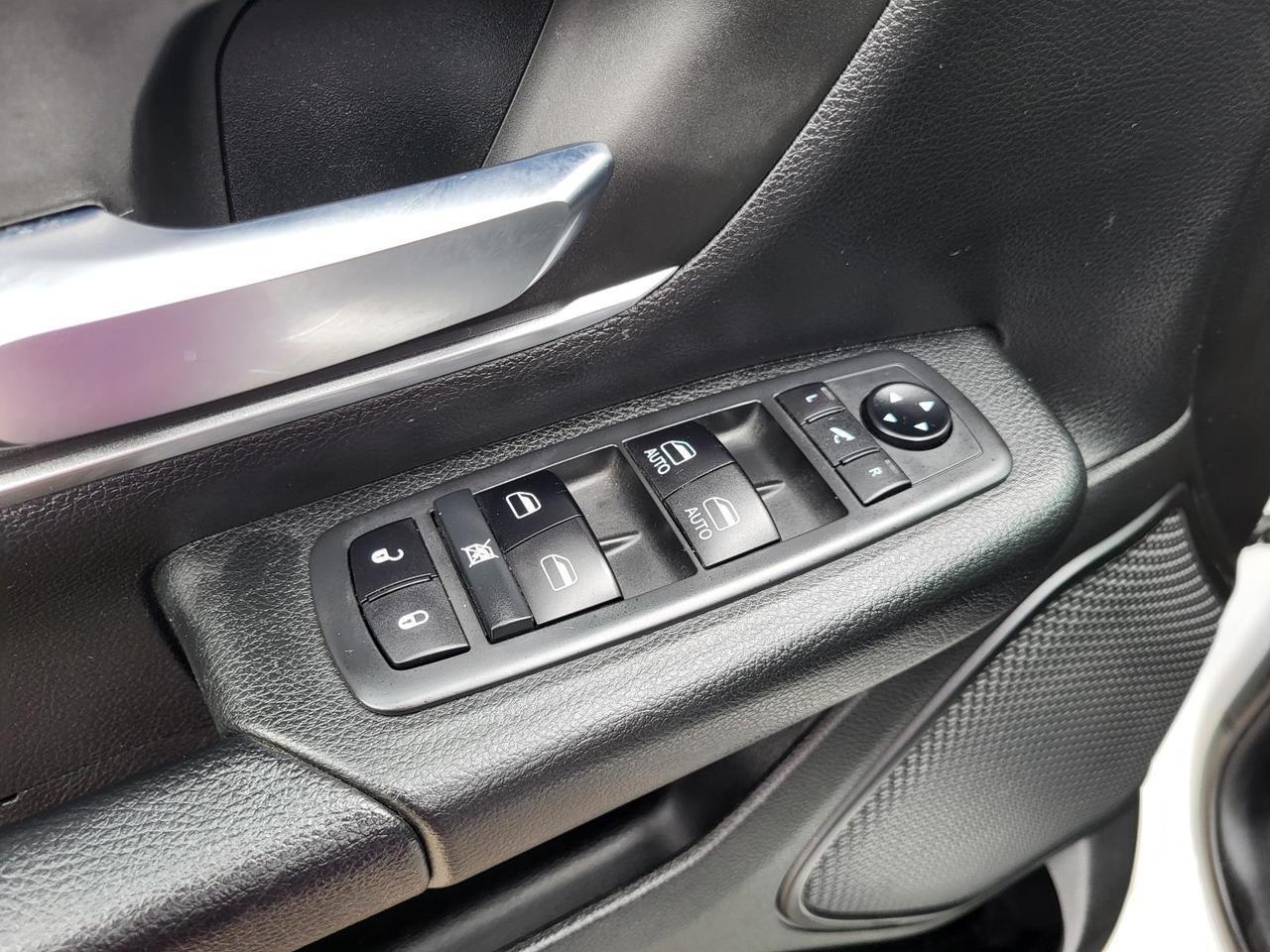 2021 Ram 1500 Lone Star 4x2 Crew Cab 5'7 Box Beeville TX