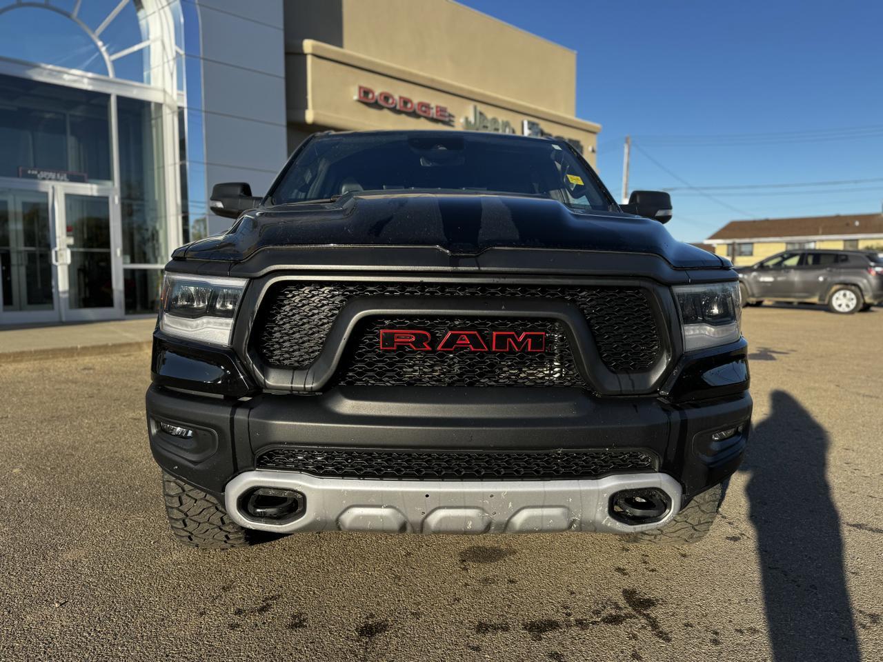 2021 Ram 1500 Rebel Crew cab 4x4 | HEMI V8 | Low KMs | Leather | Sport Hood | Heated Seats Redwater AB