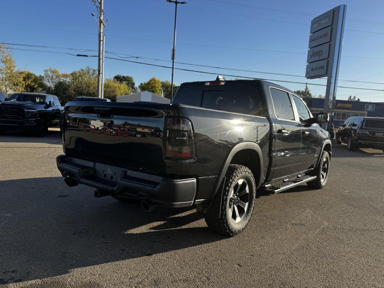 2021 Ram 1500 Rebel Crew cab 4x4 | HEMI V8 | Low KMs | Leather | Sport Hood | Heated Seats Redwater AB