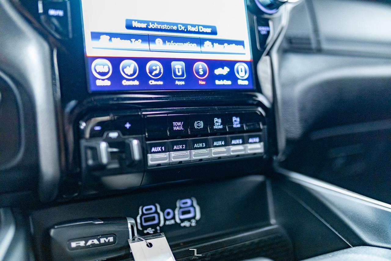 2021 Ram 2500 4x4 Crew Cab Big Horn Diesel Leather Roof Nav Red Deer AB