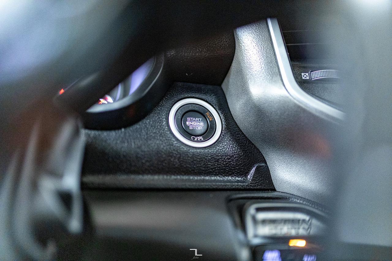 2021 Ram 2500 4x4 Crew Cab Big Horn Diesel Leather Roof Nav Red Deer AB