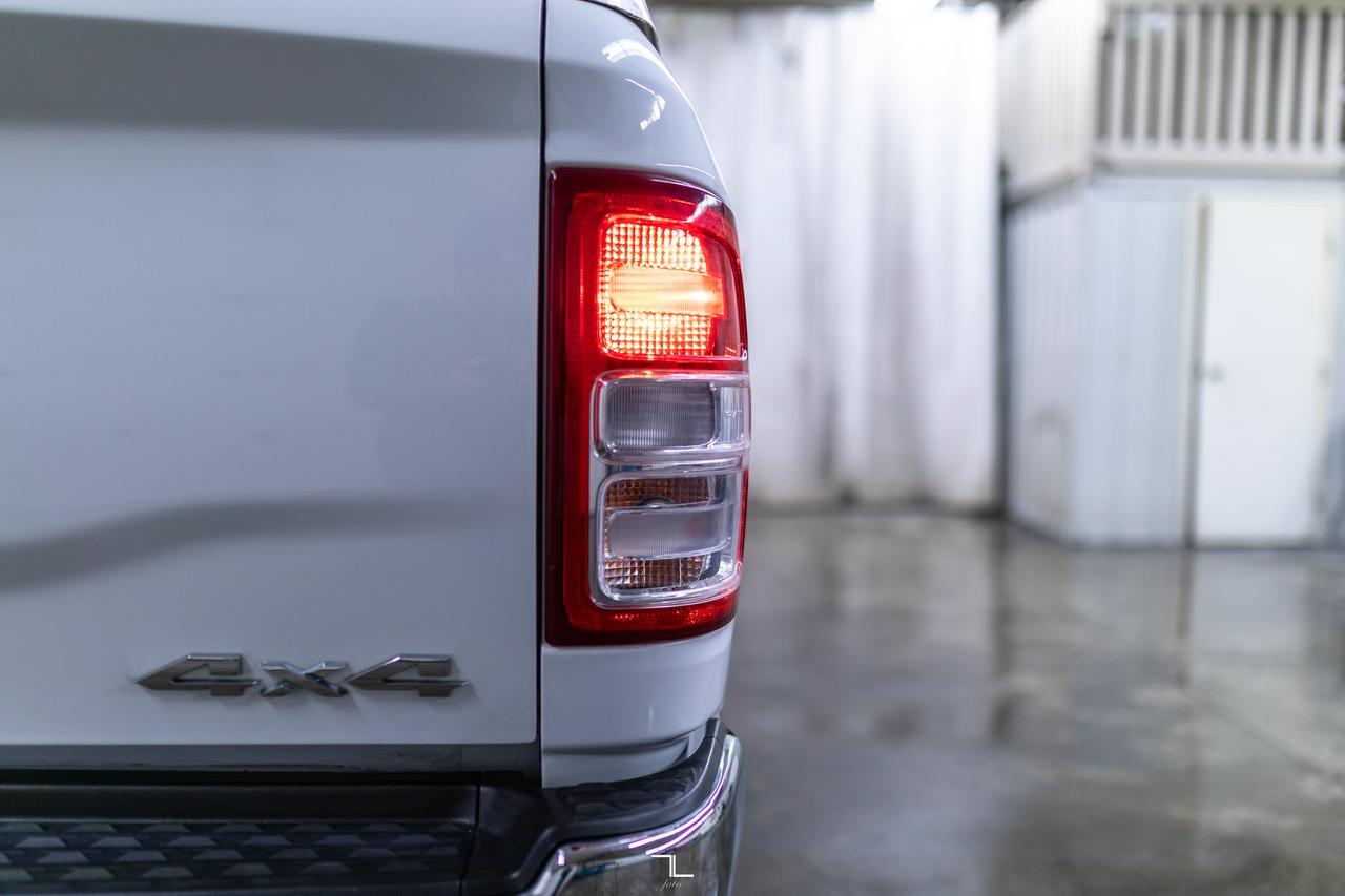 2021 Ram 2500 4x4 Crew Cab Big Horn HEMI PSeat BCam Red Deer AB