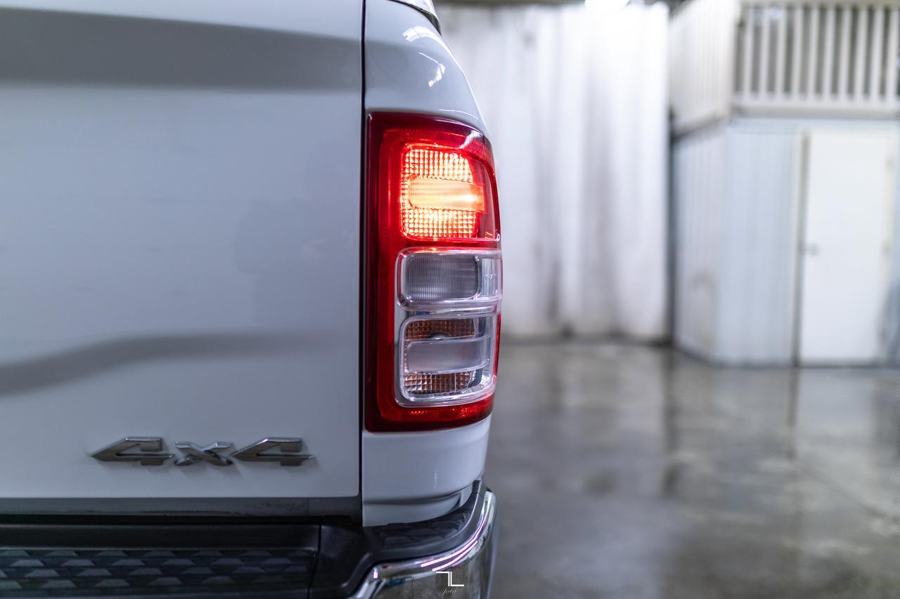 2021 Ram 2500 4x4 Crew Cab Big Horn HEMI PSeat BCam Red Deer AB