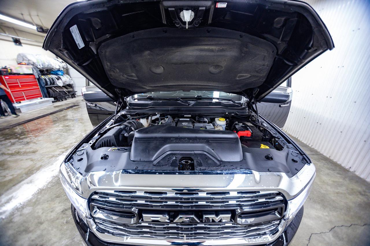 2021 Ram 2500 4x4 Crew Cab Limited Diesel Leather Roof Nav Red Deer AB