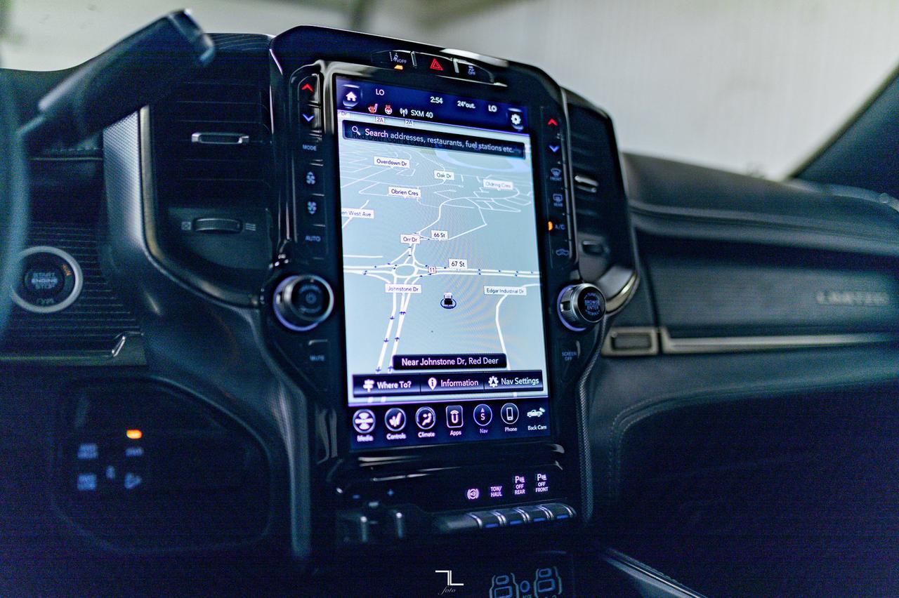 2021 Ram 2500 4x4 Crew Cab Limited Diesel Leather Roof Nav Red Deer AB