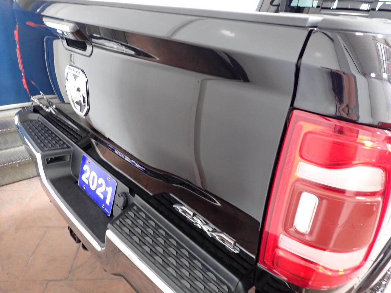 2021 Ram 2500 Limited 4WD MEGA CAB 6'4" BOX LEATHER NAVI SUNROOF *DIESEL** Listowel ON
