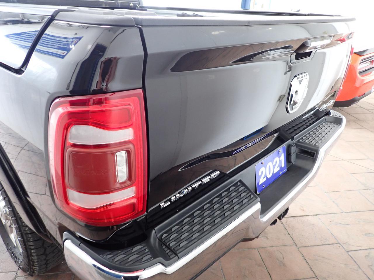 2021 Ram 2500 Limited 4WD MEGA CAB 6'4" BOX LEATHER NAVI SUNROOF *DIESEL** Listowel ON