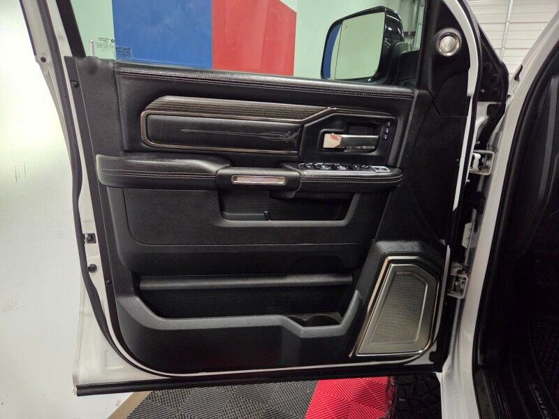 2021 Ram 2500 Limited Lifted Mega Cab Ram Box 6.7L Diesel New 37in Tires FREE WARRANTY Arlington TX