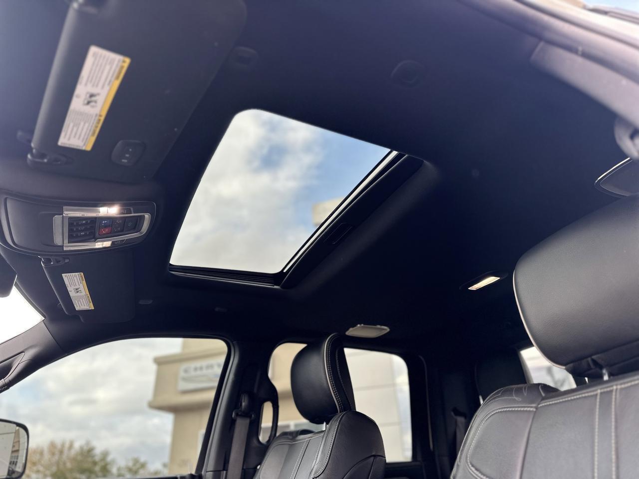 2021 Ram 2500 Limited Night Edition Crew Cab 4x4 | Cummins Diesel | Leather | Sunroof | Backup Camera Redwater AB