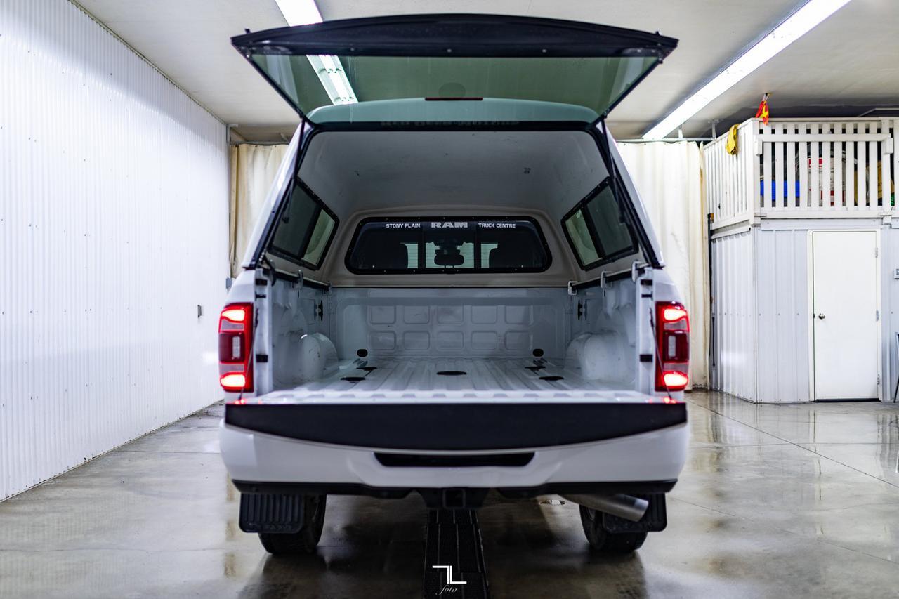 2021 Ram 3500 4x4 Crew Cab Big Horn Diesel Longbox Nav BCam Red Deer AB