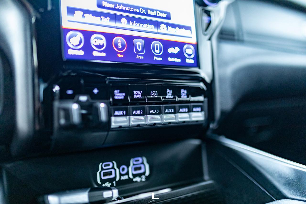 2021 Ram 3500 4x4 Crew Cab Big Horn Diesel Longbox Nav BCam Red Deer AB