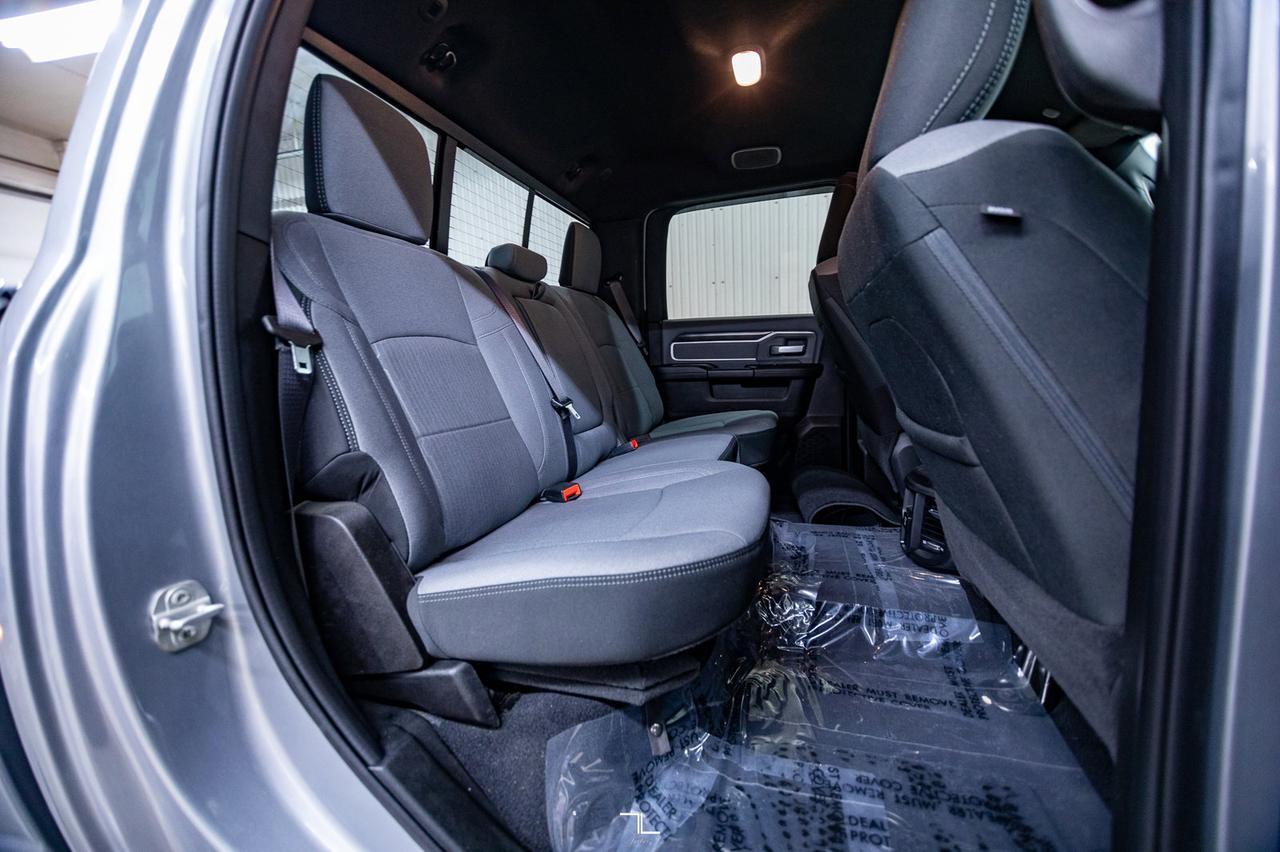 2021 Ram 3500 4x4 Crew Cab Big Horn Dually Diesel BCam Red Deer AB