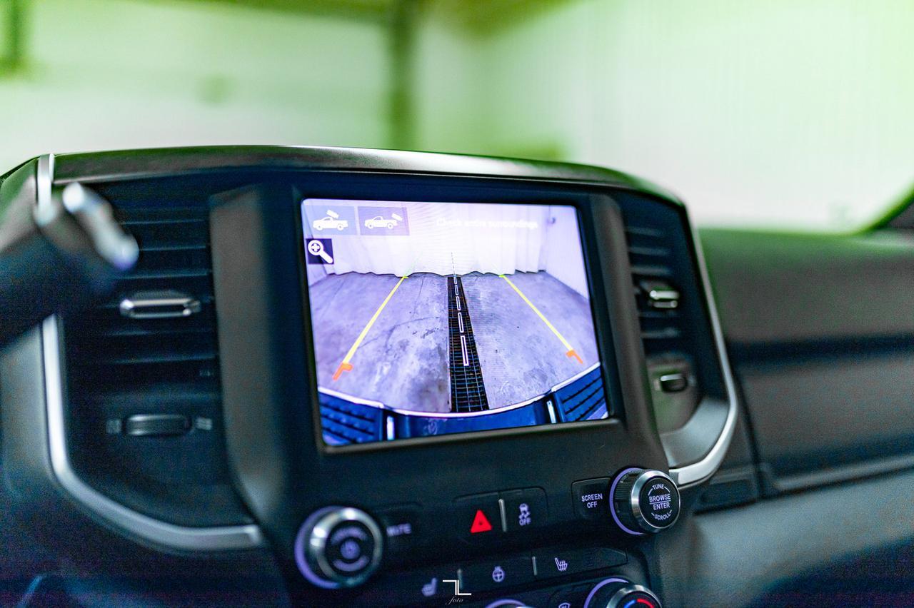 2021 Ram 3500 4x4 Crew Cab Big Horn Dually Diesel BCam Red Deer AB