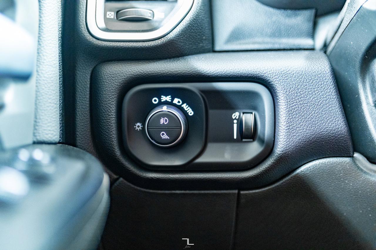 2021 Ram 3500 4x4 Crew Cab Big Horn Dually Diesel BCam Red Deer AB