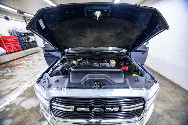 2021 Ram 3500 4x4 Crew Cab Big Horn Dually Diesel BCam Red Deer AB