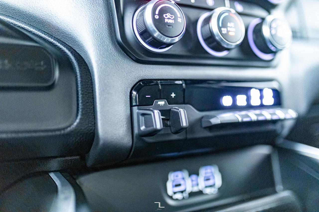 2021 Ram 3500 4x4 Crew Cab Big Horn Dually Diesel BCam Red Deer AB