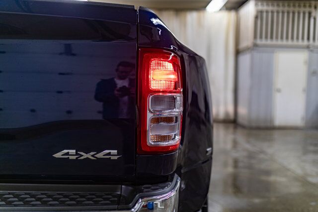 2021 Ram 3500 4x4 Crew Cab Big Horn Dually Diesel BCam Red Deer AB