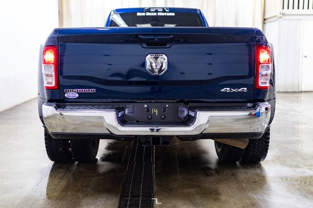 2021 Ram 3500 4x4 Crew Cab Big Horn Dually Diesel BCam Red Deer AB