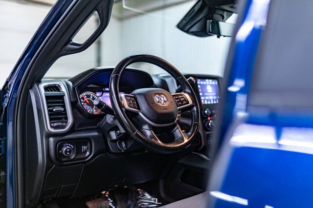 2021 Ram 3500 4x4 Crew Cab Big Horn Dually Diesel BCam Red Deer AB