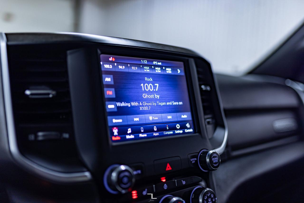 2021 Ram 3500 4x4 Crew Cab Big Horn Longbox HEMI BCam Red Deer AB