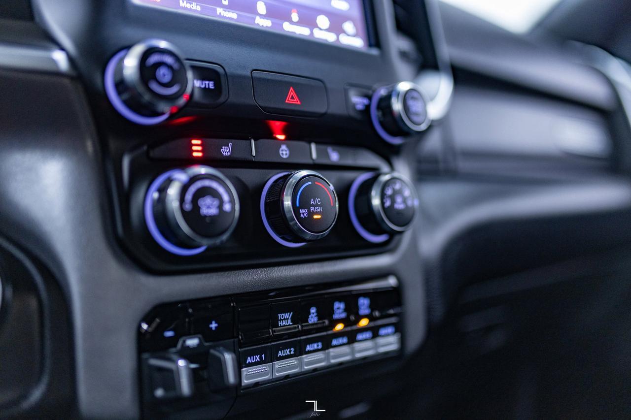 2021 Ram 3500 4x4 Crew Cab Big Horn Longbox HEMI BCam Red Deer AB