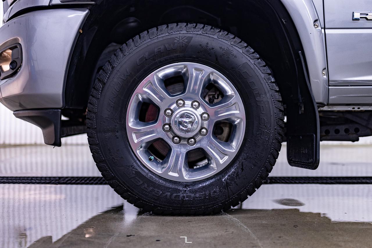 2021 Ram 3500 4x4 Crew Cab Big Horn Longbox HEMI BCam Red Deer AB