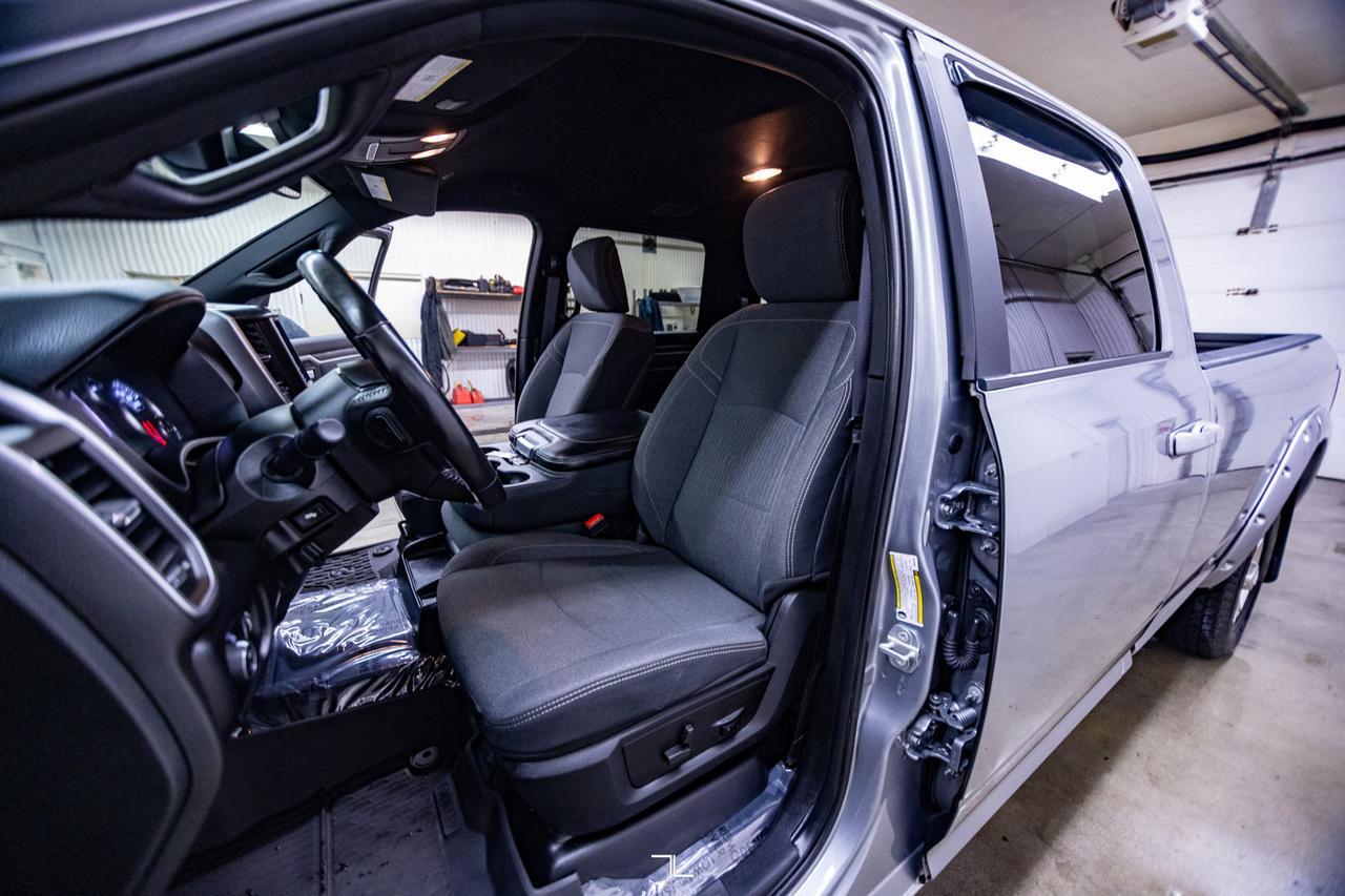 2021 Ram 3500 4x4 Crew Cab Big Horn Longbox HEMI BCam Red Deer AB