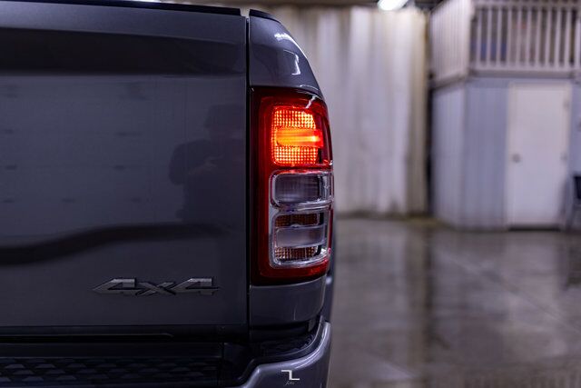 2021 Ram 3500 4x4 Crew Cab Big Horn Longbox HEMI BCam Red Deer AB