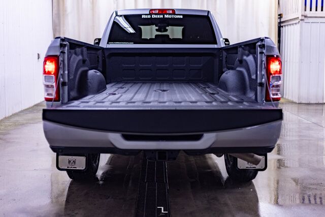 2021 Ram 3500 4x4 Crew Cab Big Horn Longbox HEMI BCam Red Deer AB