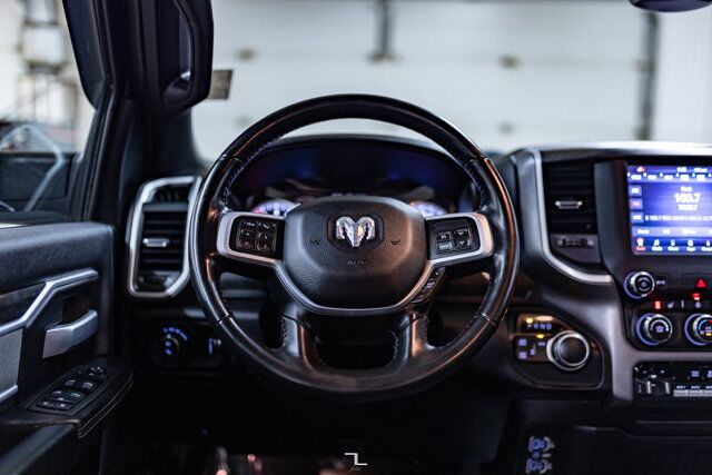 2021 Ram 3500 4x4 Crew Cab Big Horn Longbox HEMI BCam Red Deer AB