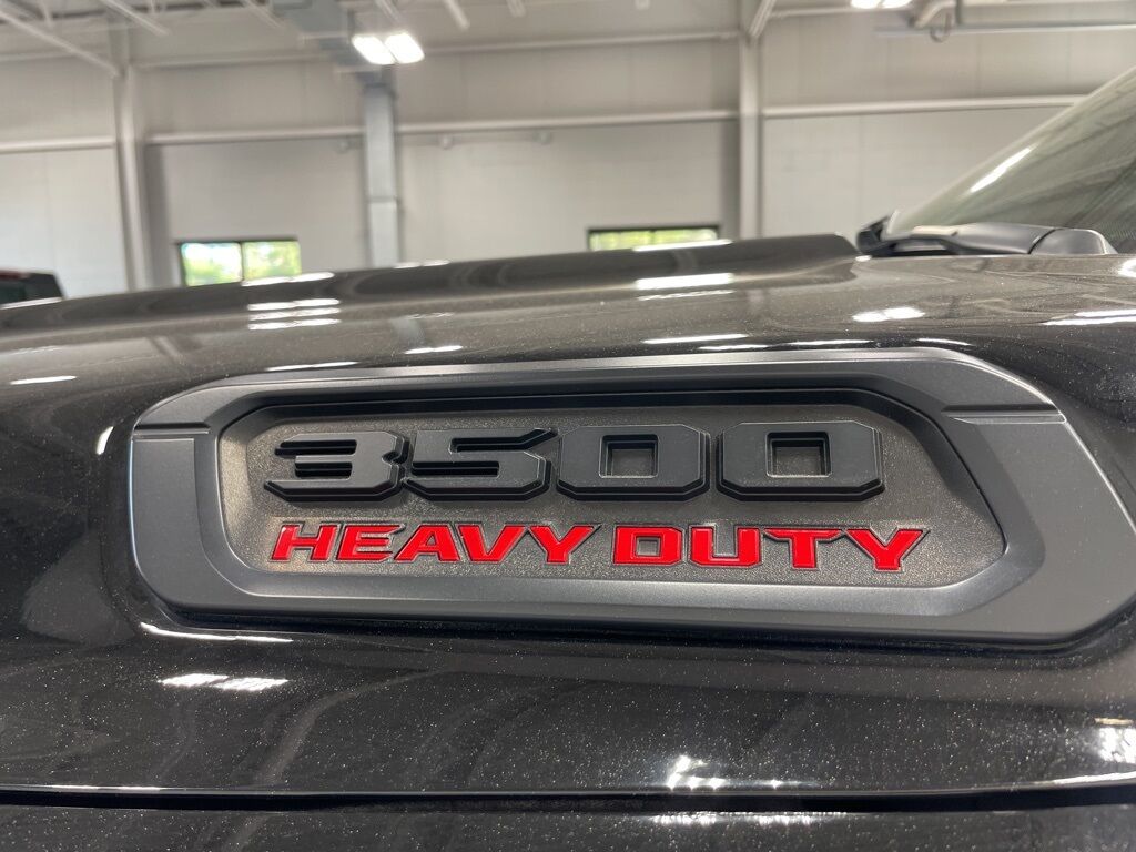 2021 Ram 3500 4x4 Mega Cab Limited SRW Minocqua WI