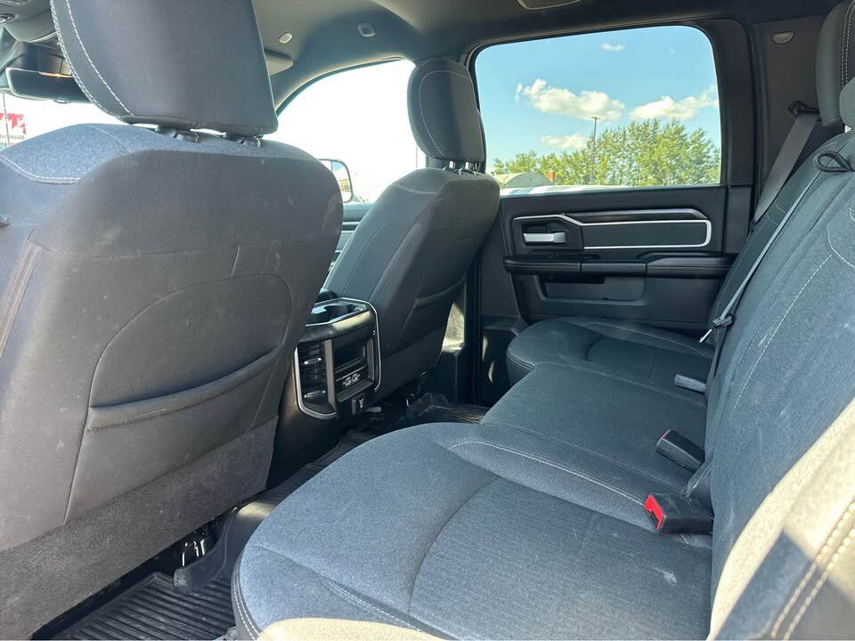 2021 Ram 3500 Big Horn Crew Cab 4x4 Long Box | Cummins Diesel | 12IN Touchscreen | NAV | Sport Appearance Redwater AB